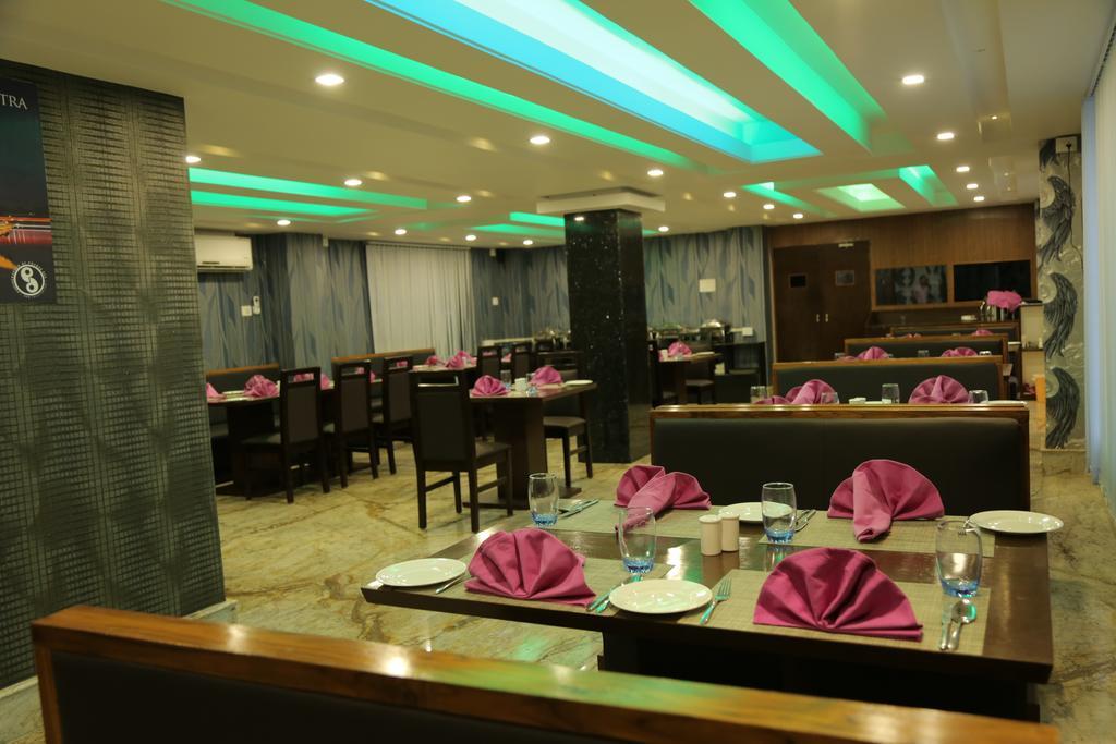 Hotel D' Sapphire Guwahati Dış mekan fotoğraf