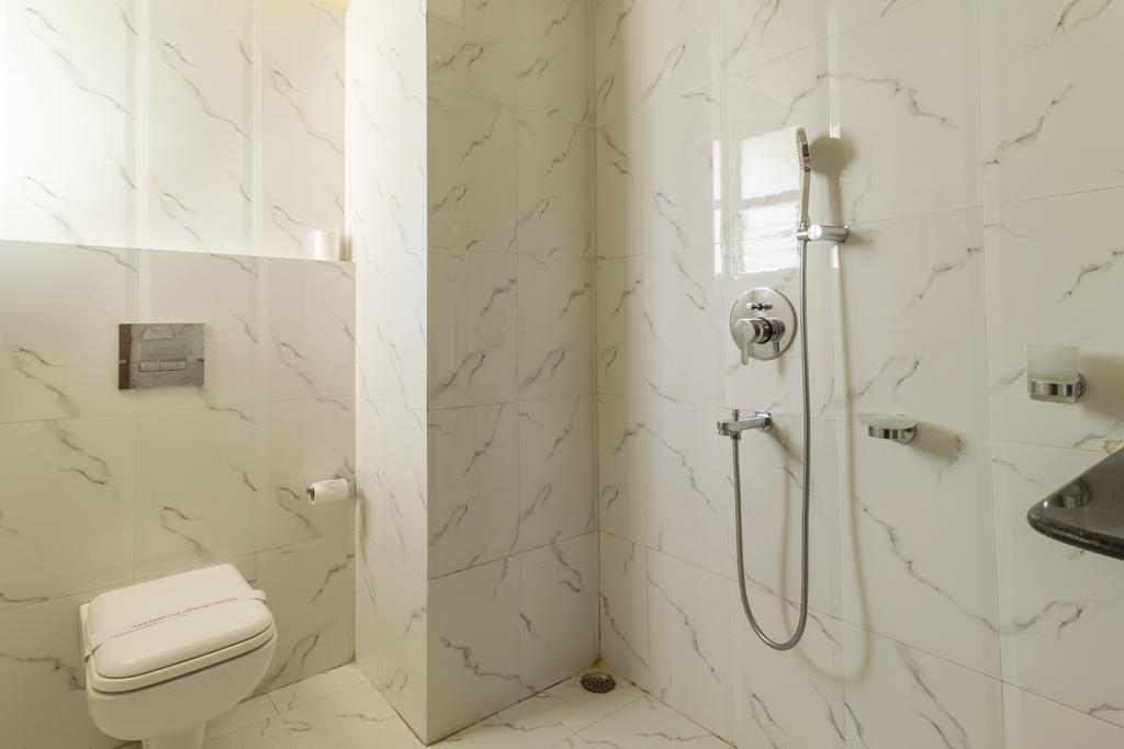 Hotel D' Sapphire Guwahati Dış mekan fotoğraf